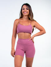 Bermuda Meia Coxa Fitness (lisa sem bolsos). Feminino Santoar Linha Basic Alta Compressão, UV 50+ e Conforto Extremo