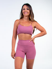 Bermuda Meia Coxa Fitness (lisa sem bolsos). Feminino Santoar Linha Basic Alta Compressão, UV 50+ e Conforto Extremo